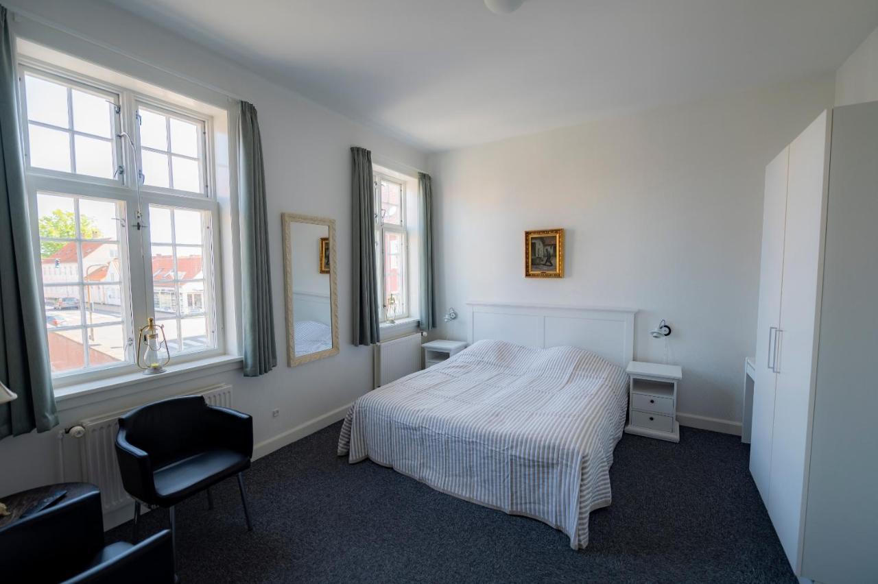 Det Gamle Posthus Hotell Rønne Exteriör bild