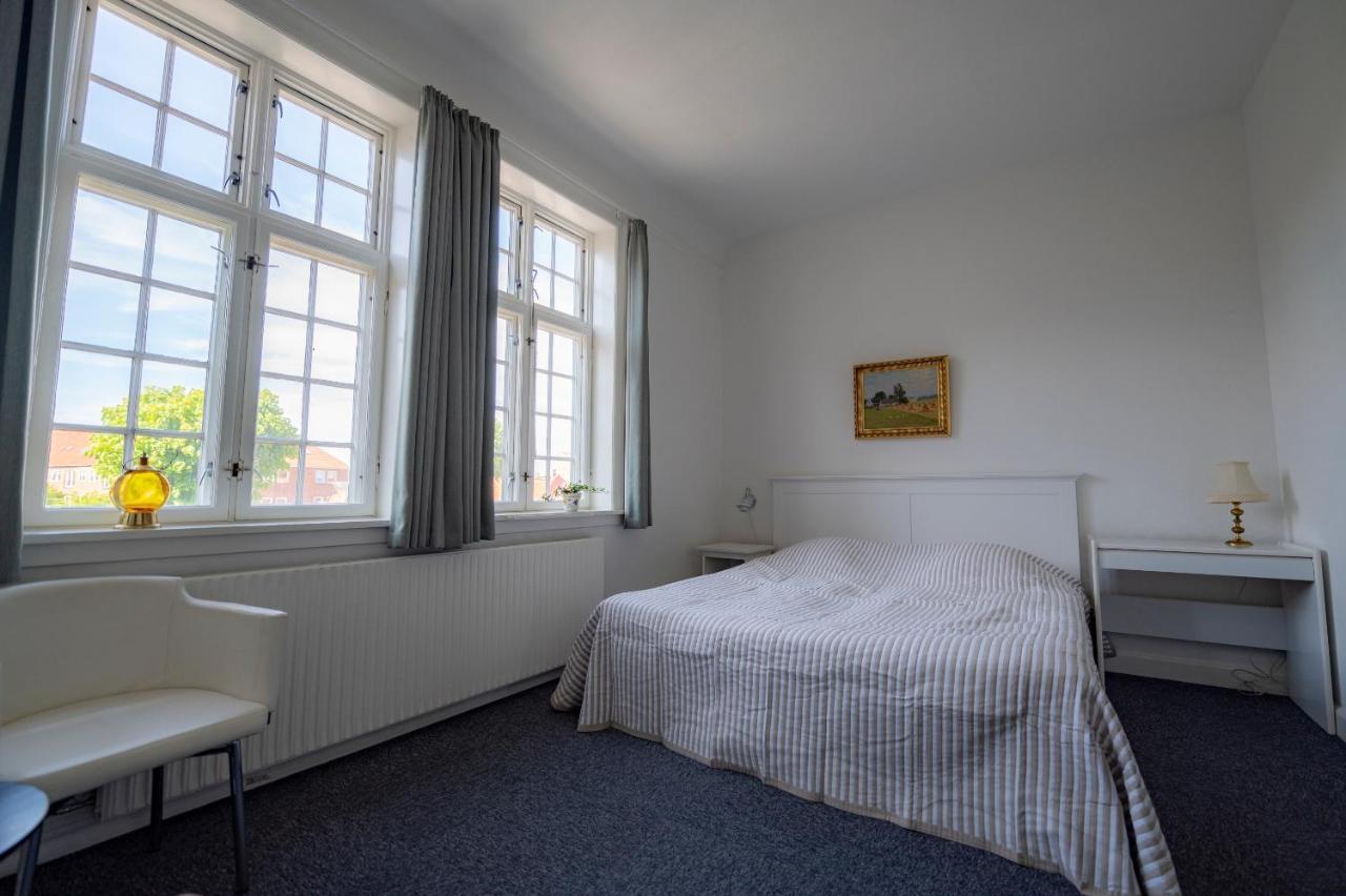 Det Gamle Posthus Hotell Rønne Exteriör bild