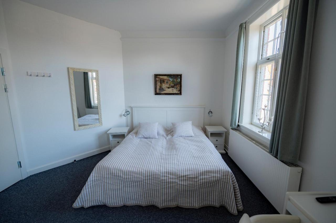 Det Gamle Posthus Hotell Rønne Exteriör bild